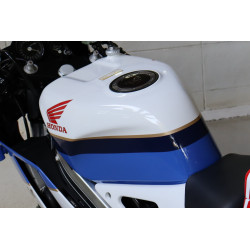 Réservoir en fibre peinture type RC30 Honda 400 VFR NC30