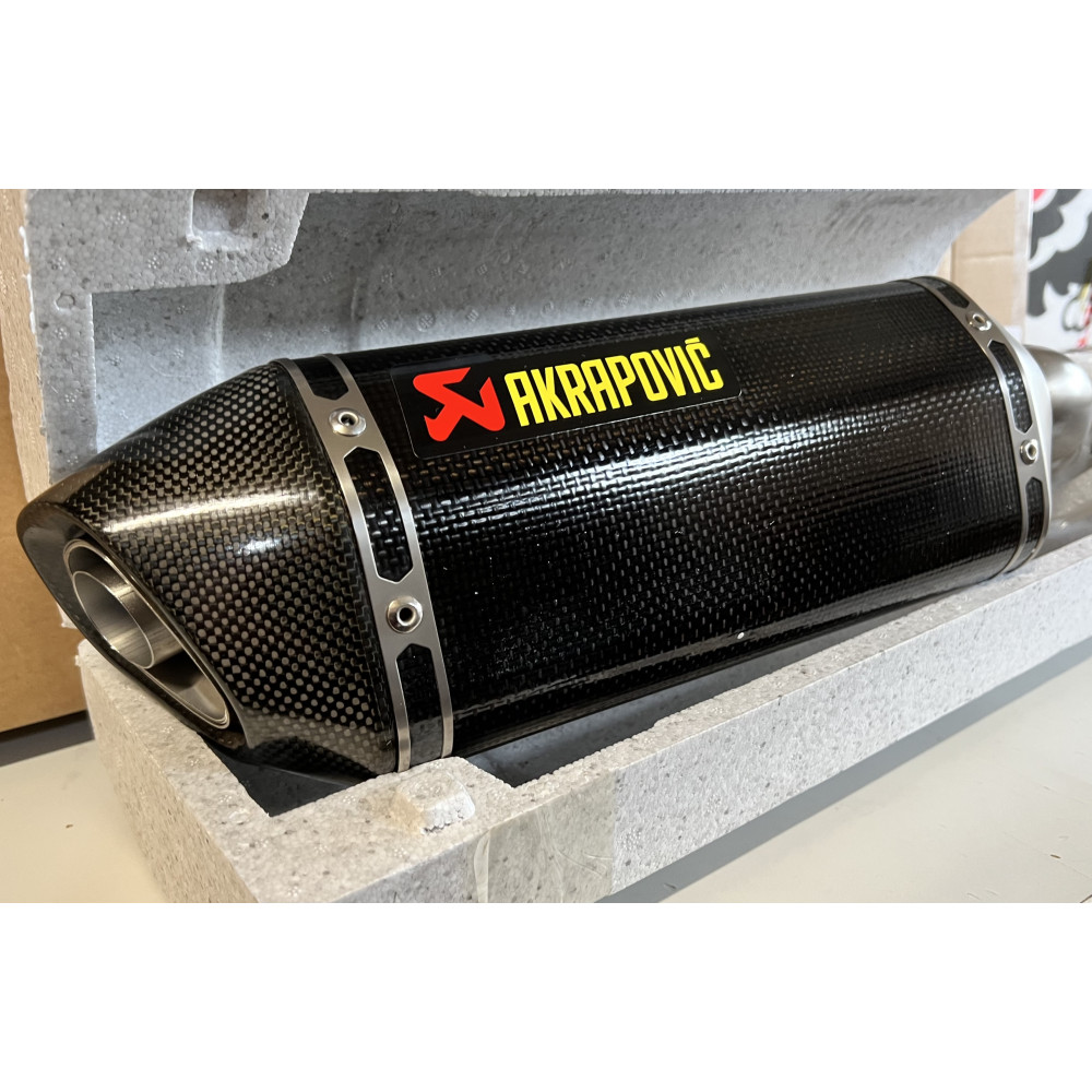 Silencieux de rechange droit Akrapovic carbone Kawasaki Z1000 2014-2020