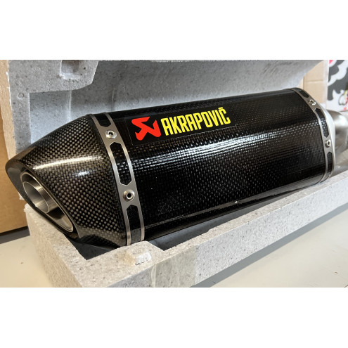 Silencieux de rechange droit Akrapovic carbone Kawasaki Z1000 2014-2020